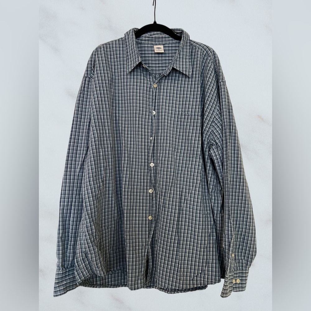 Men’s XXL Button Down Shirt